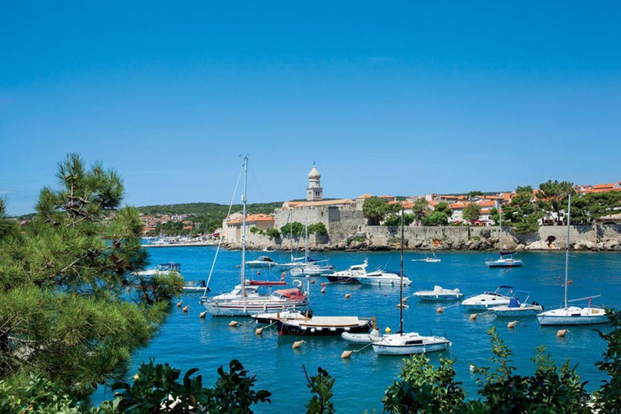 Apartments Punta & Vista In Krk คิร์ก ภายนอก รูปภาพ