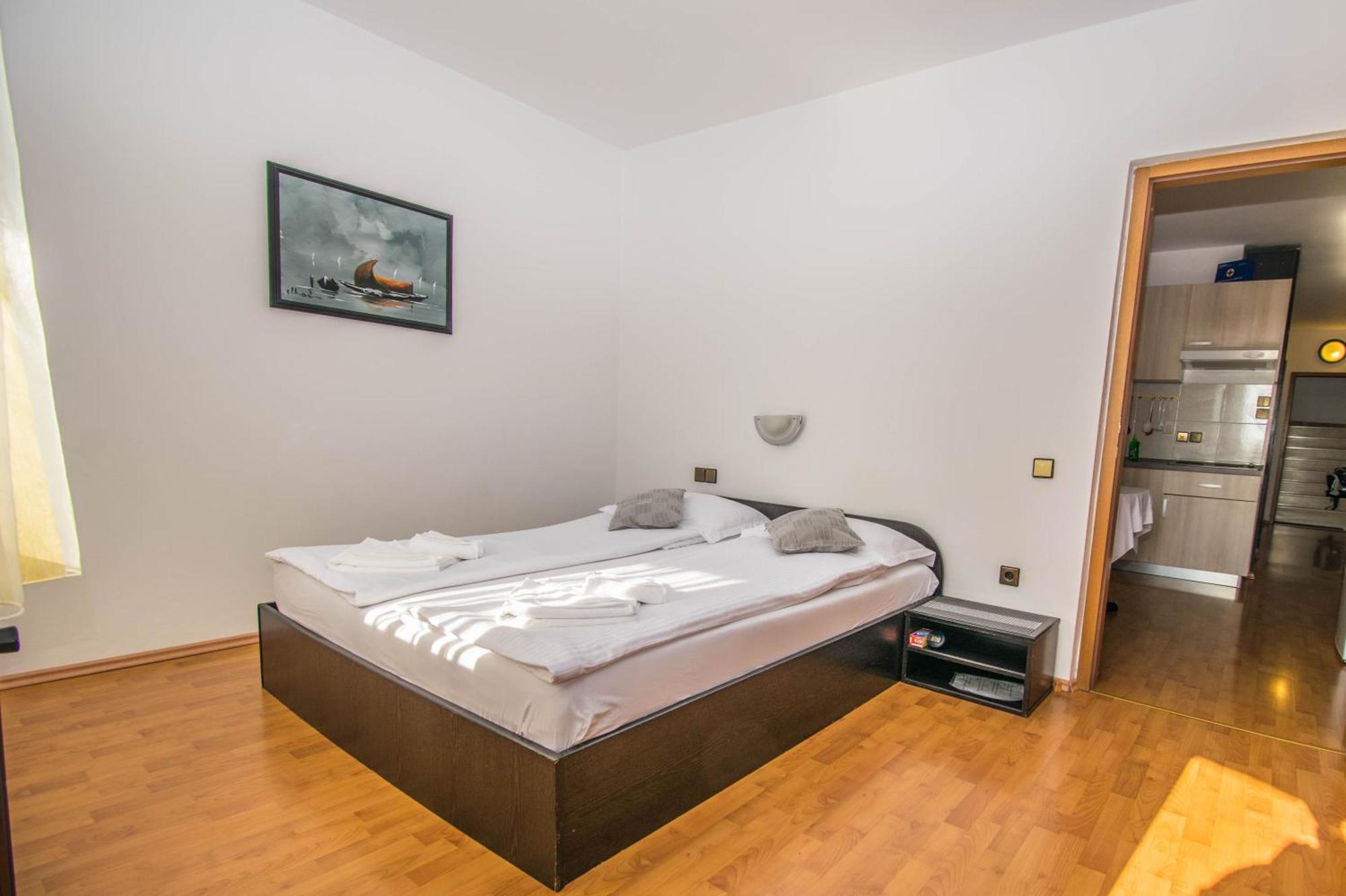 Apartments Punta & Vista In Krk คิร์ก ภายนอก รูปภาพ