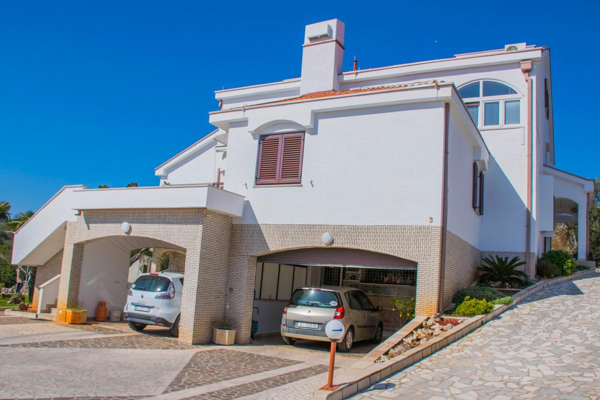 Apartments Punta & Vista In Krk คิร์ก ภายนอก รูปภาพ